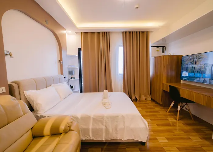 V&v At Royal Oceancrest For Staycation Отель