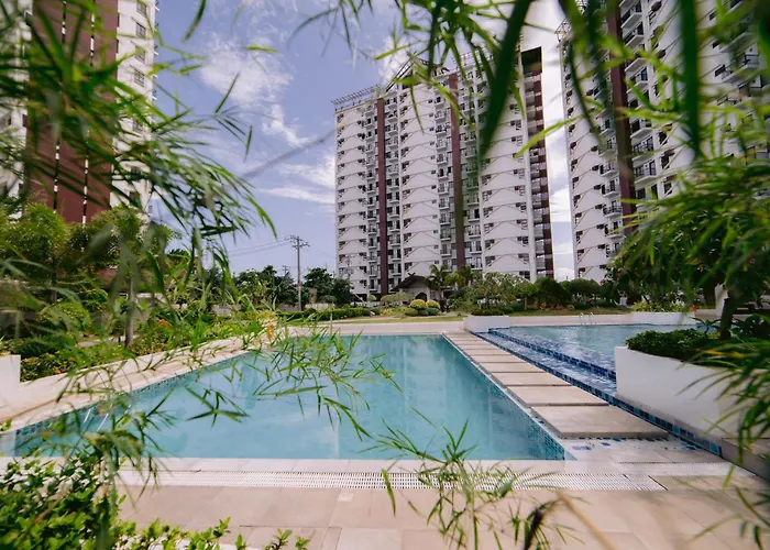 V&v At Royal Oceancrest For Staycation Отель 4*